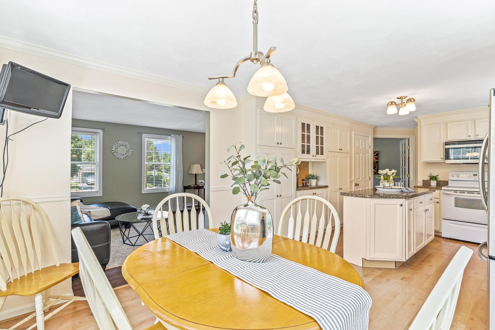 17 Smith Corner Road Plaistow, NH 03865 - Photo 9 of 35 Gallery Image 9