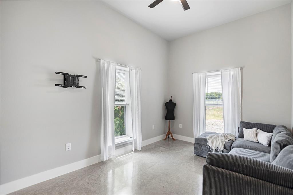 620 Ewing Road Ferris, TX 75125 - Photo 20 of 29 12x13'6