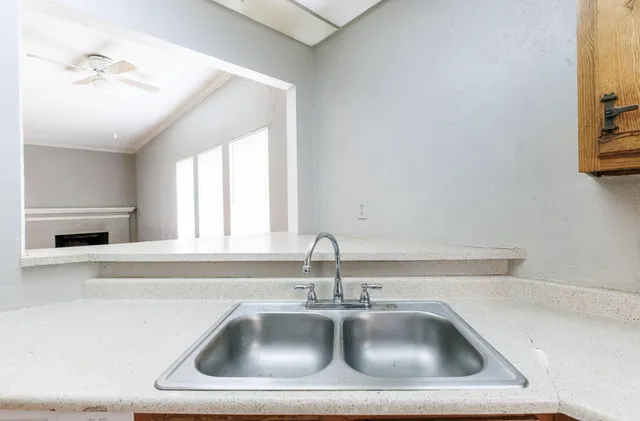 $324,900 | 7405 Avenue X, Lubbock, TX 79423