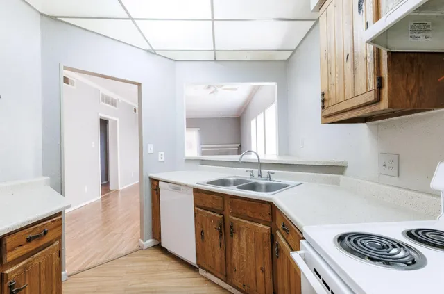 $324,900 | 7405 Avenue X, Lubbock, TX 79423