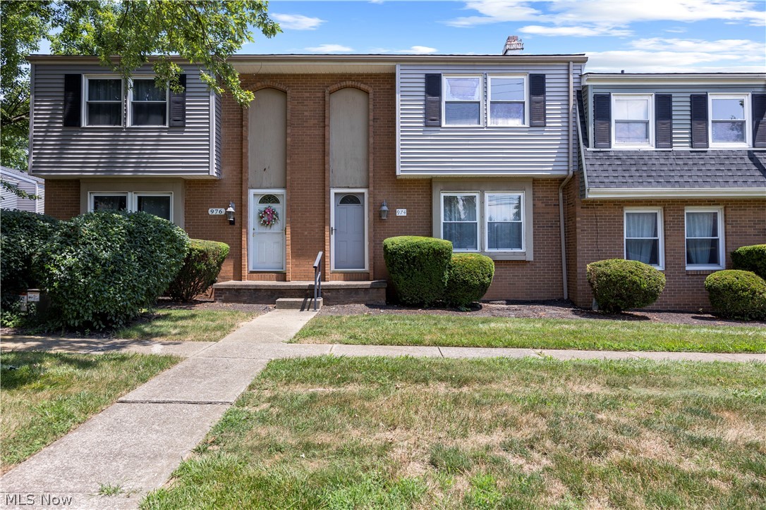 974 Wadsworth Road Medina, OH 44256 - Photo 1 of 31 974 Wadsworth Road