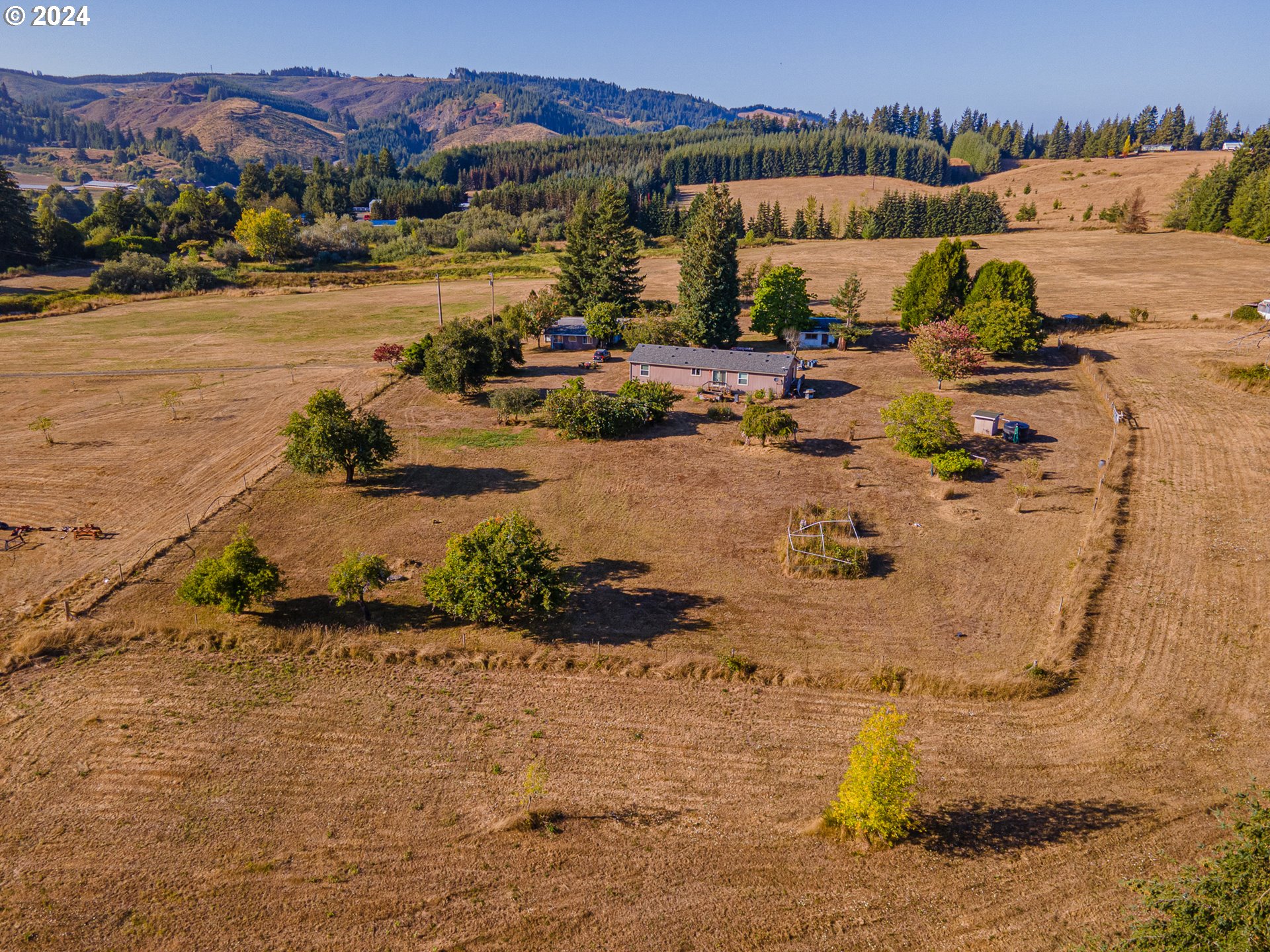 55691 Summerlin Road Myrtle Point, OR 97458 - Photo 1 of 45 Gallery Image 1