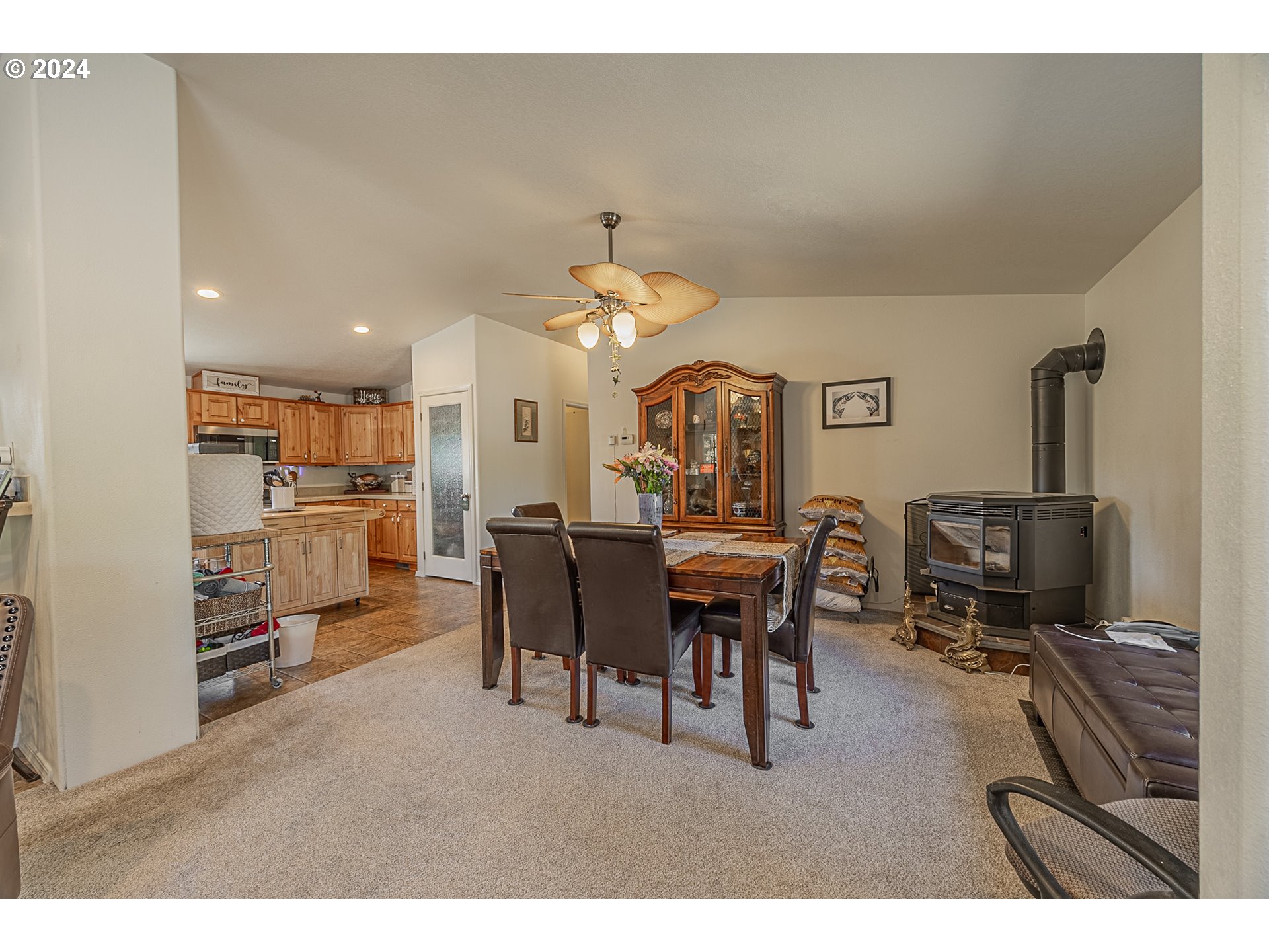 55691 Summerlin Road Myrtle Point, OR 97458 - Photo 14 of 45 Gallery Image 14