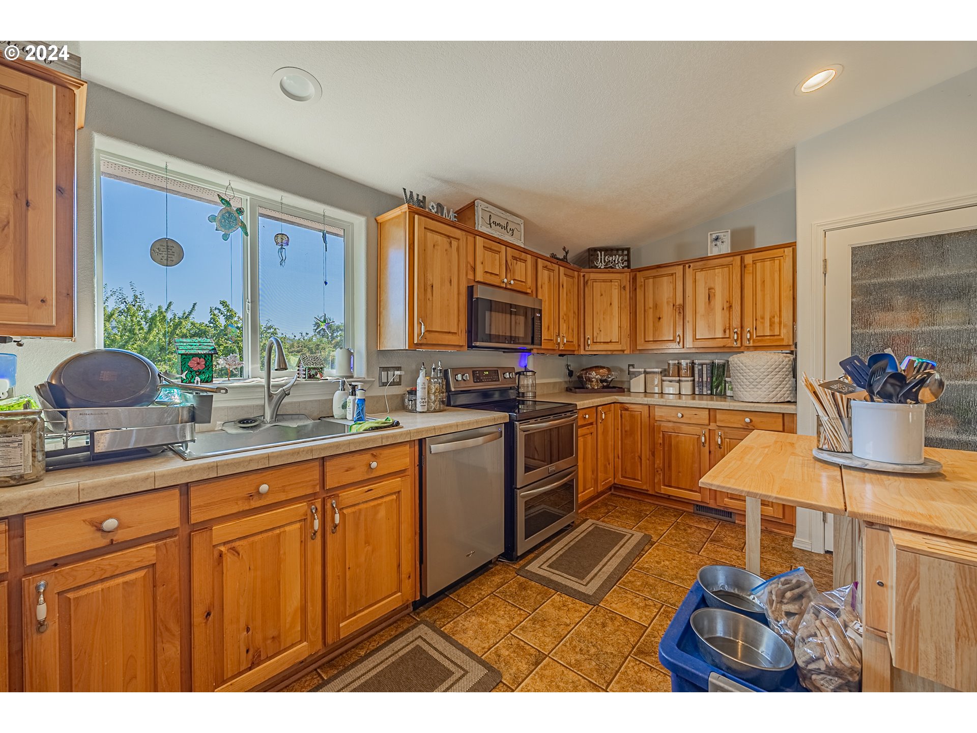 55691 Summerlin Road Myrtle Point, OR 97458 - Photo 17 of 45 Gallery Image 17