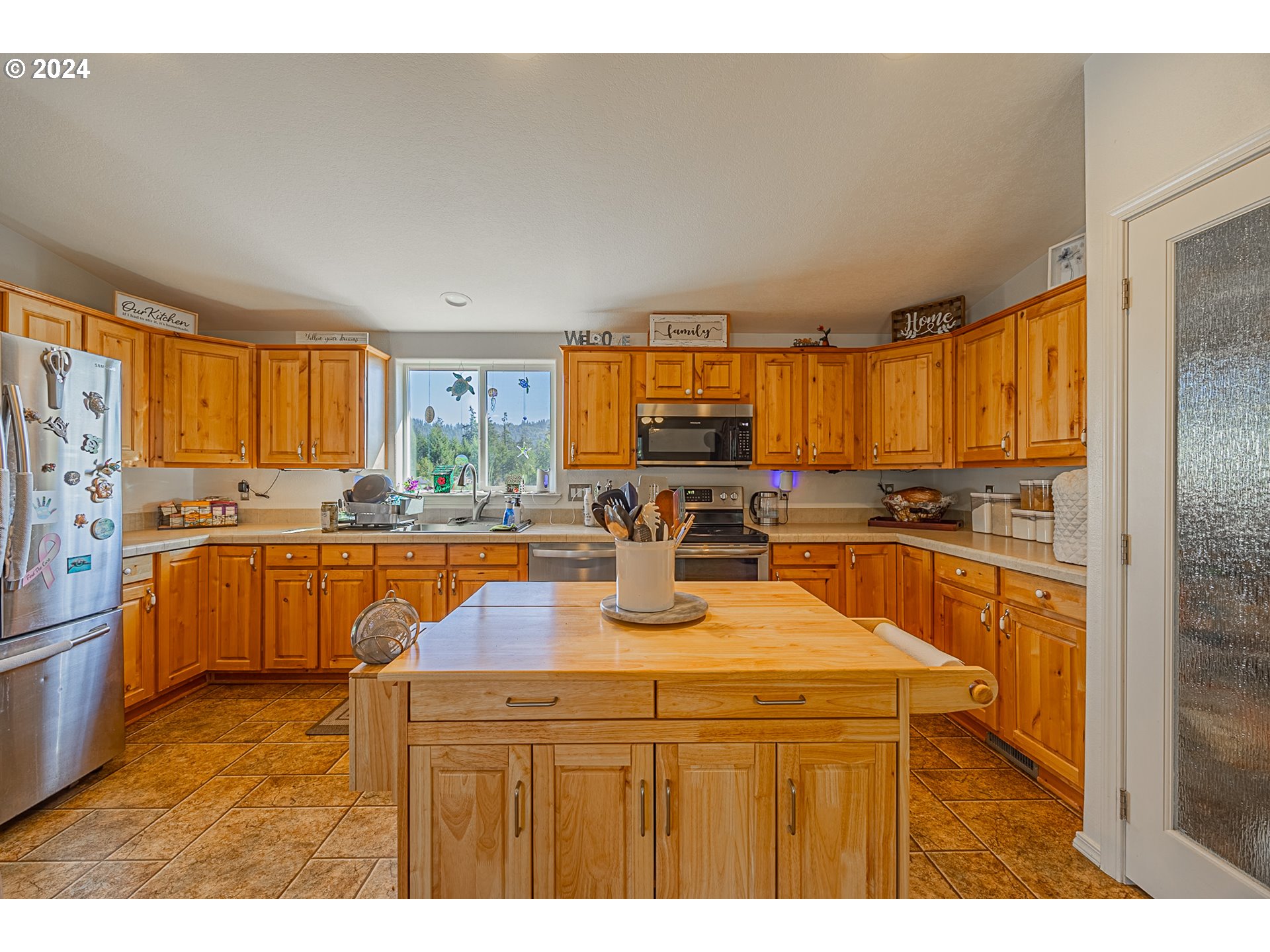 55691 Summerlin Road Myrtle Point, OR 97458 - Photo 19 of 45 Gallery Image 19