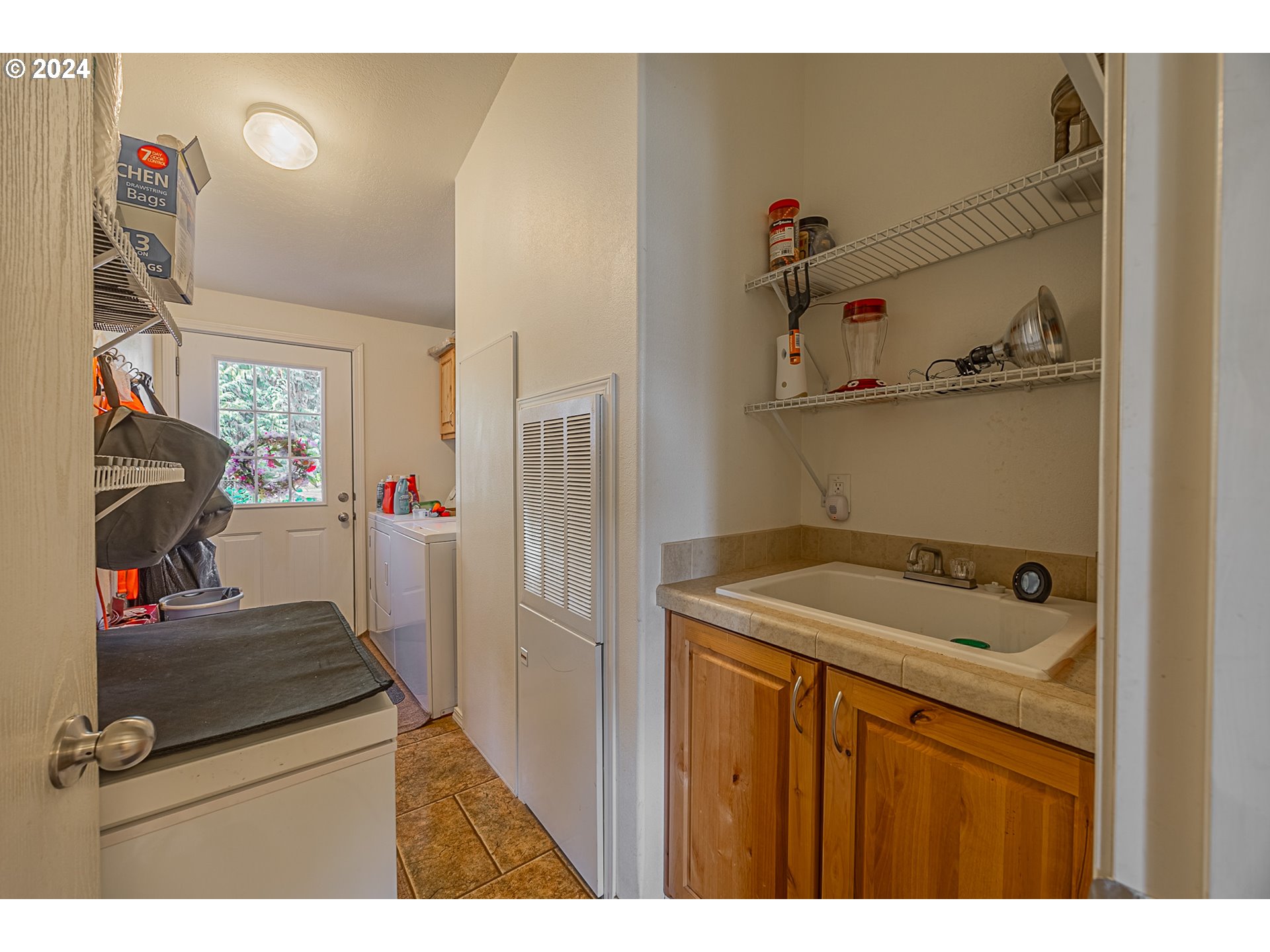 55691 Summerlin Road Myrtle Point, OR 97458 - Photo 23 of 45 Gallery Image 23