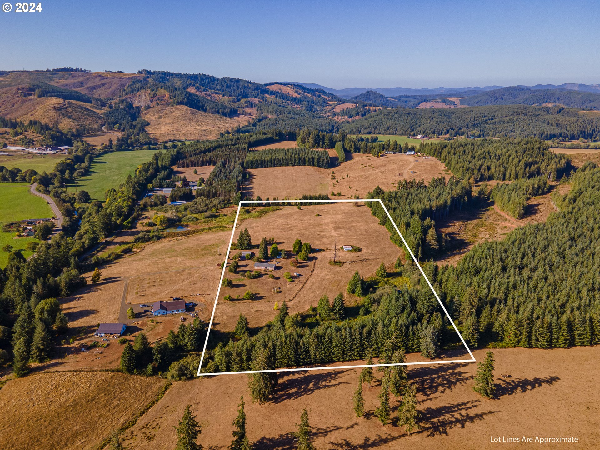 55691 Summerlin Road Myrtle Point, OR 97458 - Photo 6 of 45 Gallery Image 6