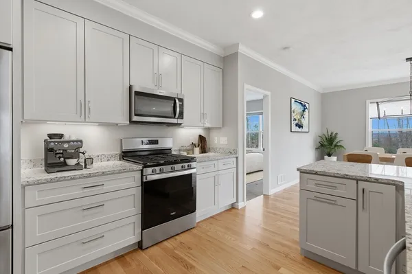 $619,900 | 48 Crestwood Circle, Unit 26, Northbridge, MA 01588