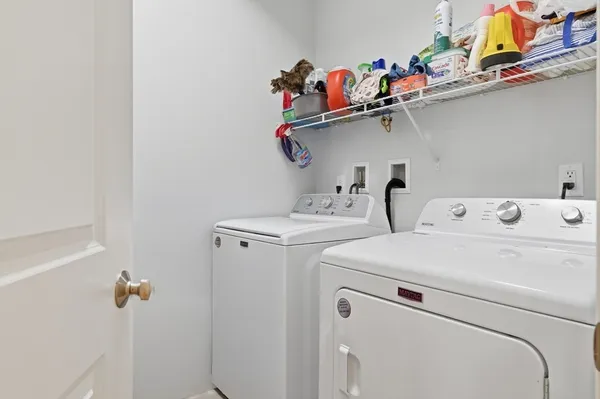 $619,900 | 48 Crestwood Circle, Unit 26, Northbridge, MA 01588