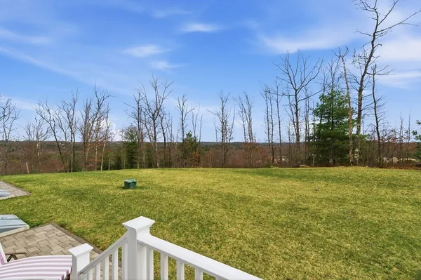$619,900 | 48 Crestwood Circle, Unit 26, Northbridge, MA 01588
