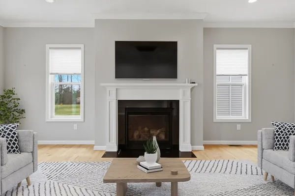 $619,900 | 48 Crestwood Circle, Unit 26, Northbridge, MA 01588