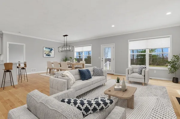 $619,900 | 48 Crestwood Circle, Unit 26, Northbridge, MA 01588