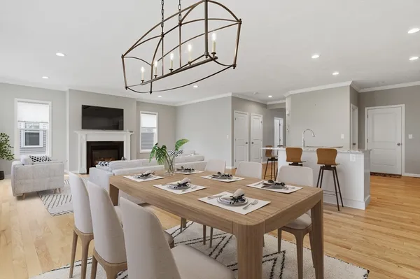 $619,900 | 48 Crestwood Circle, Unit 26, Northbridge, MA 01588