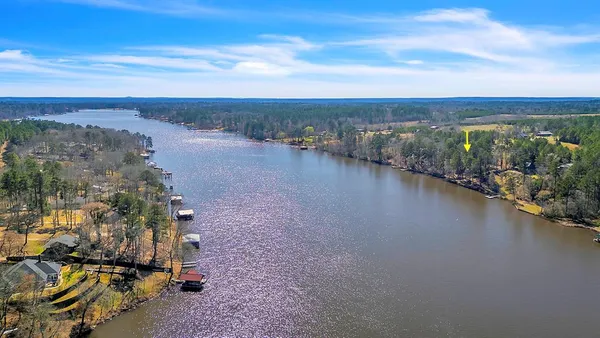 $189,998 | 568 Lake Gladewater Drive, Gladewater, TX 75647