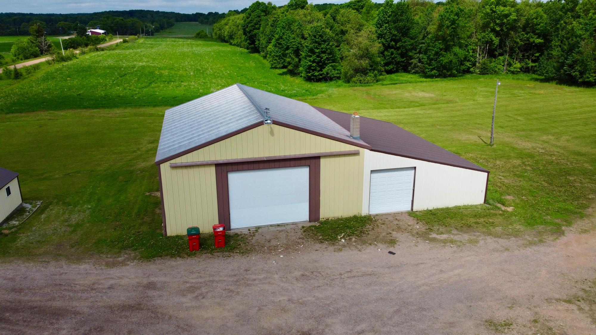 W7195 Clay Road Antigo, WI 54409 - Photo 3 of 58