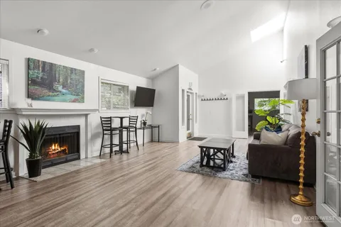 $439,950 | 10018 Northeast 127th Place, Unit B109, Kirkland, WA 98034