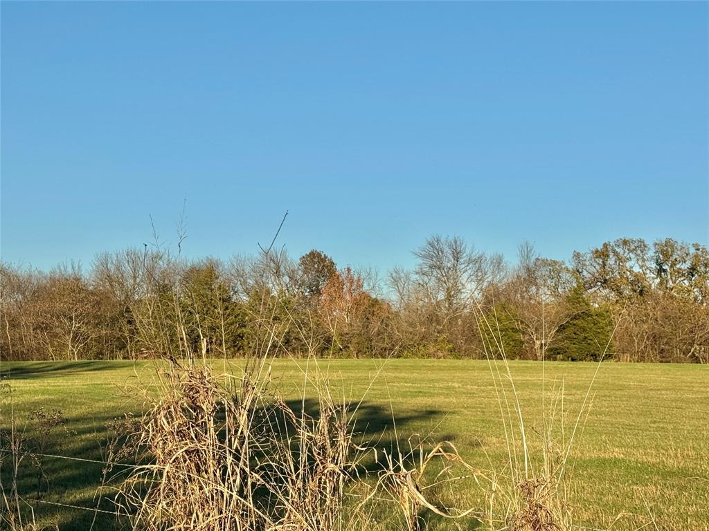 738 Cole Street Gainesville, TX 76240 - Photo 18 of 23 a view of an ocean