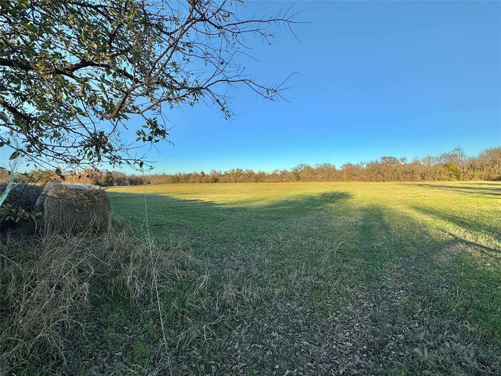 738 Cole Street Gainesville, TX 76240 - Photo 3 of 23 a view of an ocean and beach