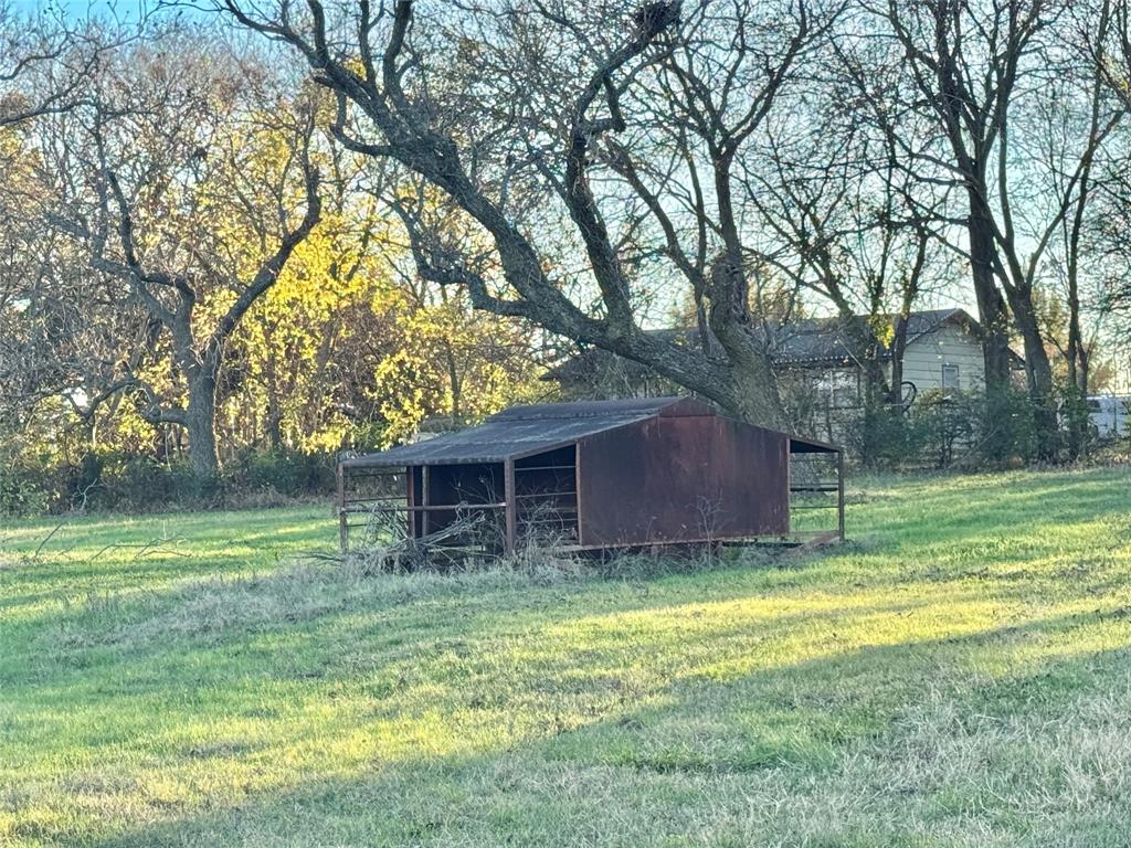738 Cole Street Gainesville, TX 76240 - Photo 9 of 23 a view of outdoor space and yard