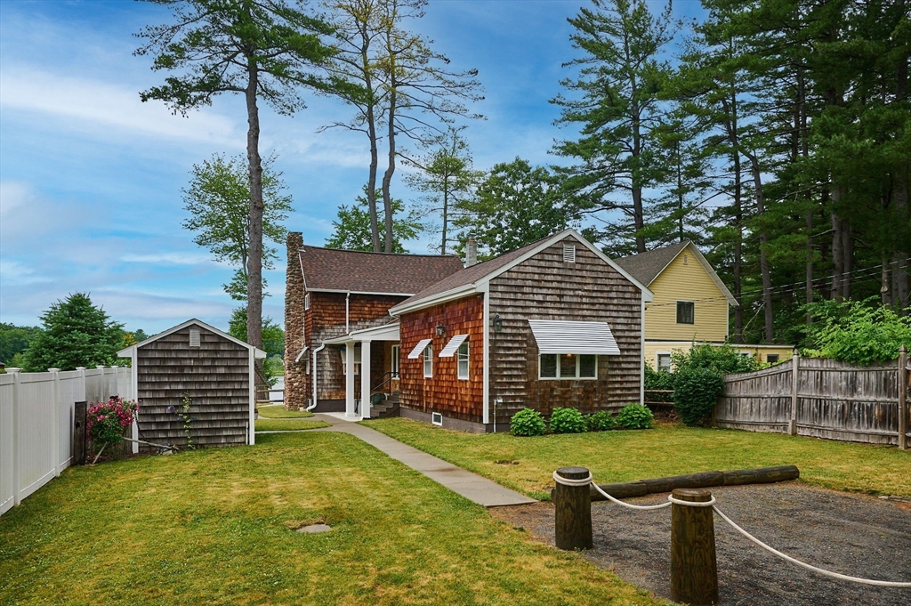 238 Dox Road Westfield, MA 01085 - Photo 2 of 31