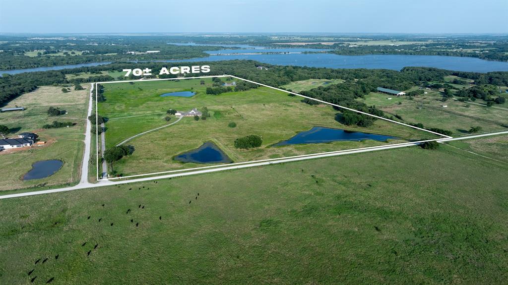 360 Pop Noah Road Collinsville, TX 76233 - Photo 4 of 36