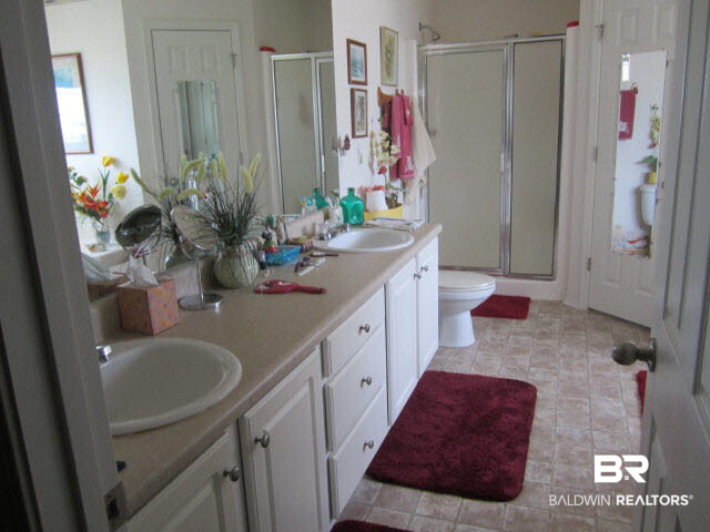 350 Manchester Lane Foley, AL 36535 - Photo 17 of 24 Master Bath