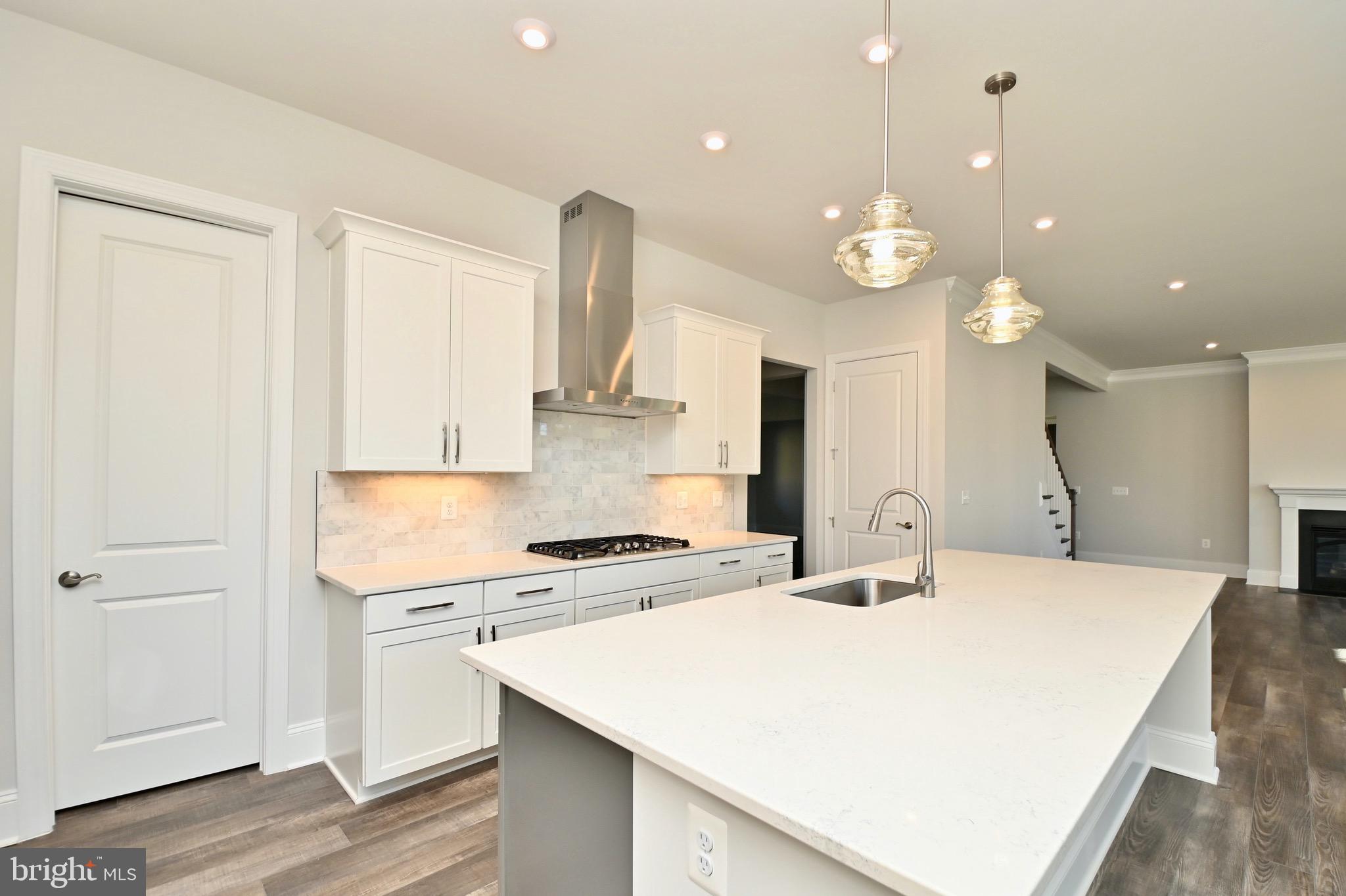 6216 Garden Road Springfield, VA 22152 - Photo 20 of 60 Kitchen island