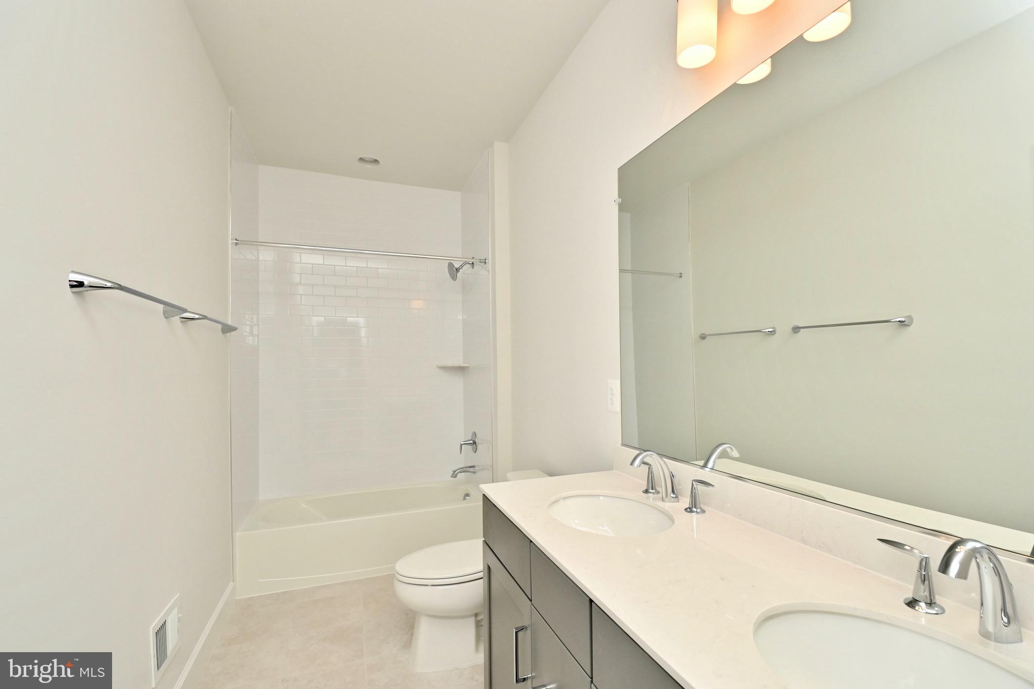 6216 Garden Road Springfield, VA 22152 - Photo 34 of 60 Hallway bathroom