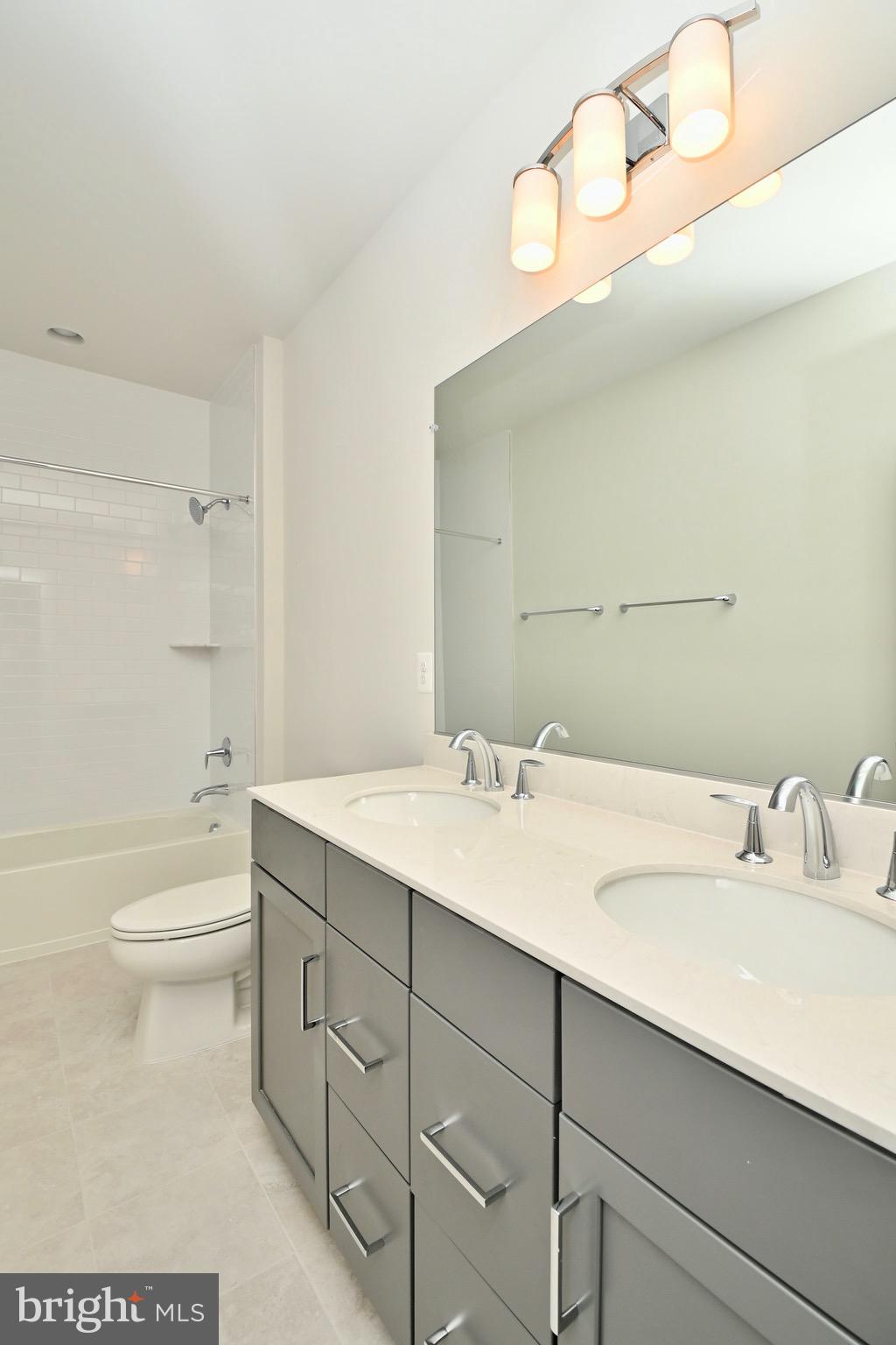 6216 Garden Road Springfield, VA 22152 - Photo 35 of 60 Hallway bathroom