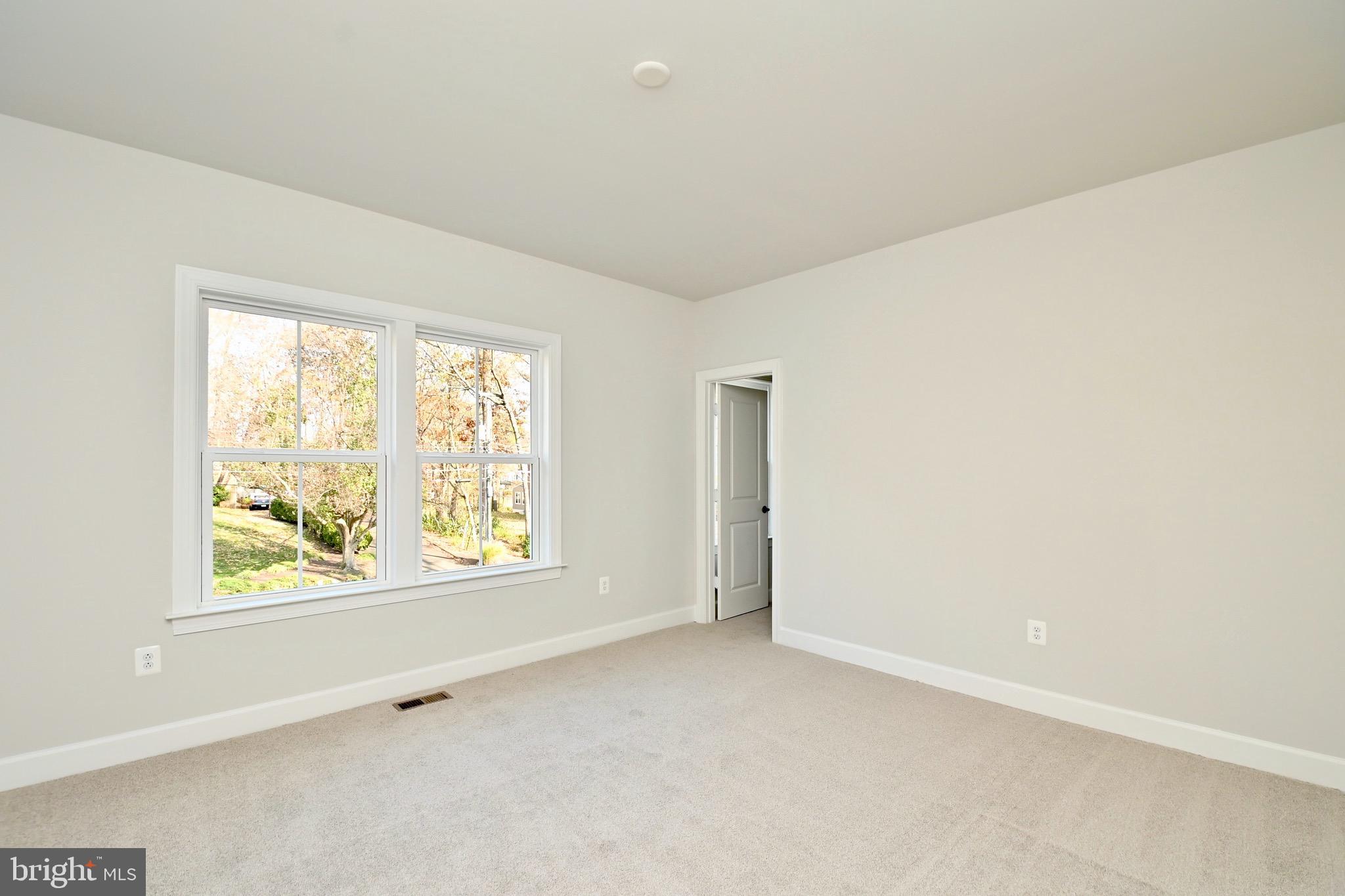 6216 Garden Road Springfield, VA 22152 - Photo 40 of 60 3rd Bedroom Suite top floor