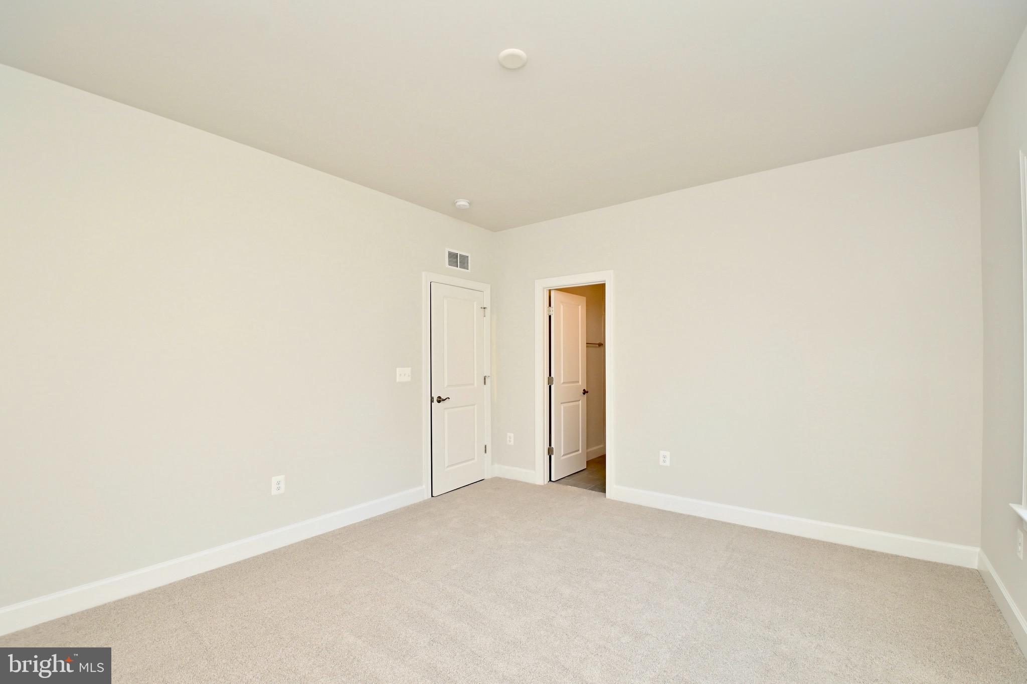 6216 Garden Road Springfield, VA 22152 - Photo 41 of 60 3rd Bedroom Suite Top Floor