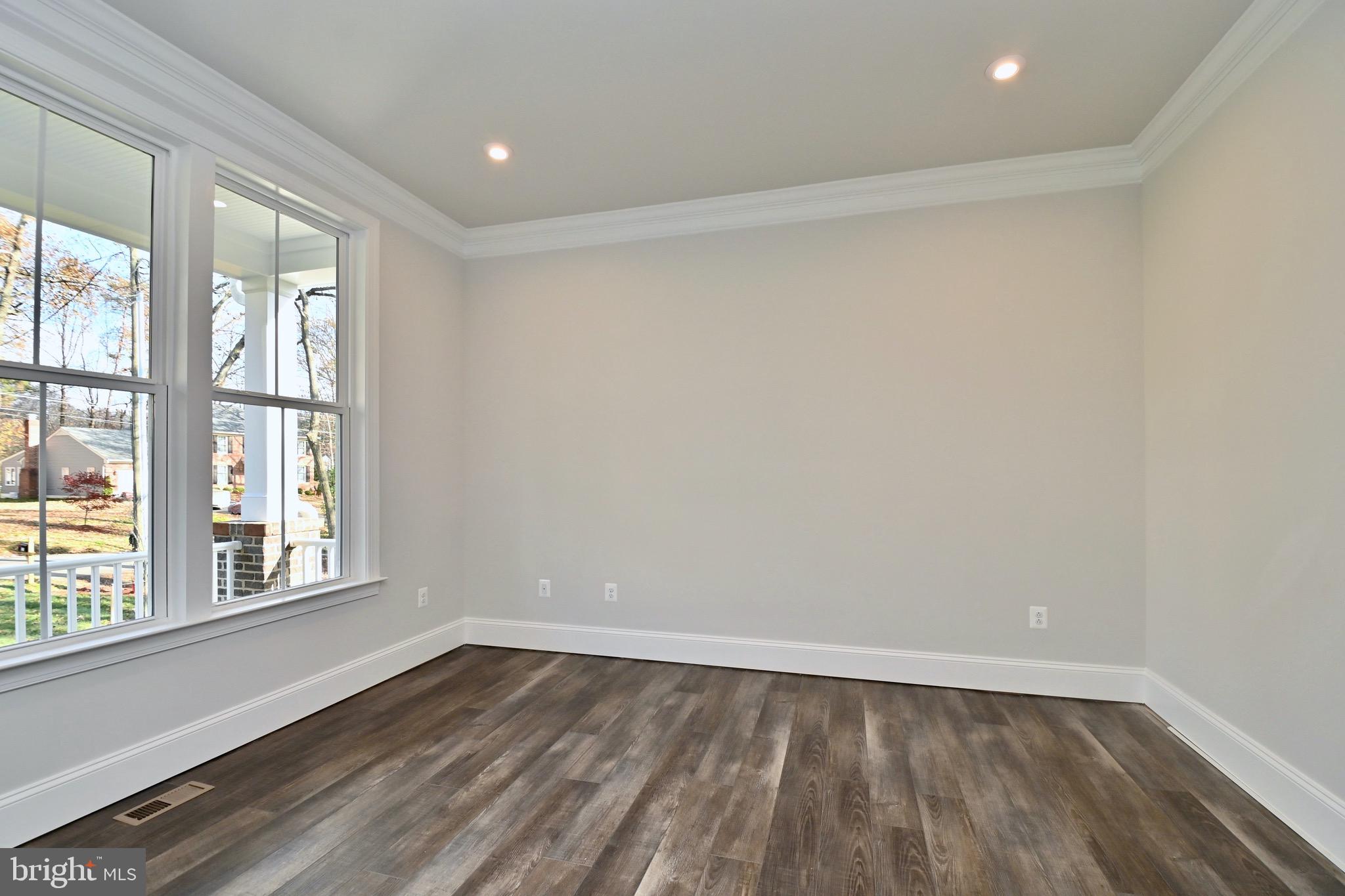 6216 Garden Road Springfield, VA 22152 - Photo 8 of 60 Study