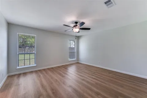 $299,999 | 9904 Ivy Leaf Lane, Fort Worth, TX 76108