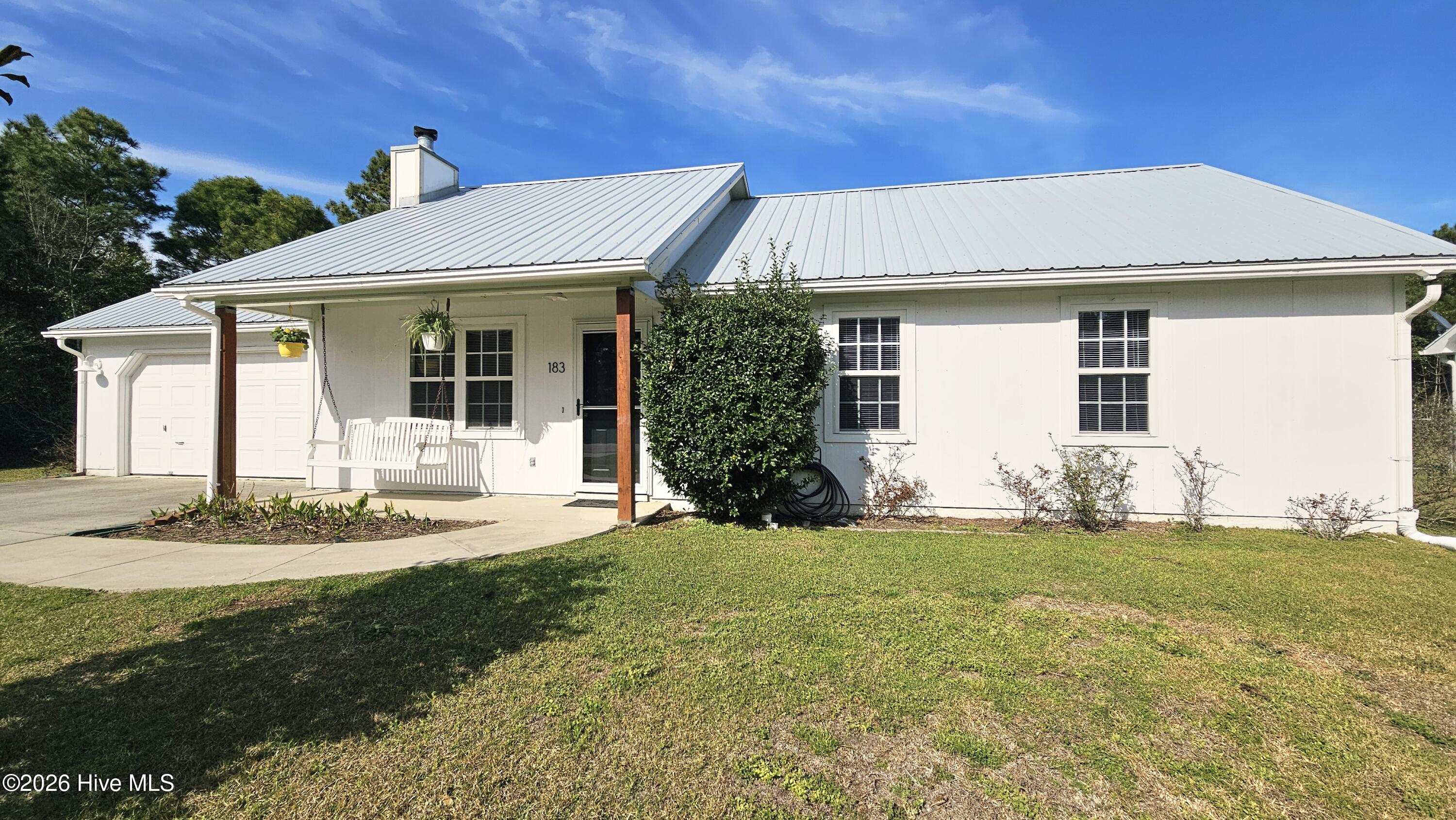 183 Parnell Road Hubert, NC 28539 - Photo 2 of 22 Front Right