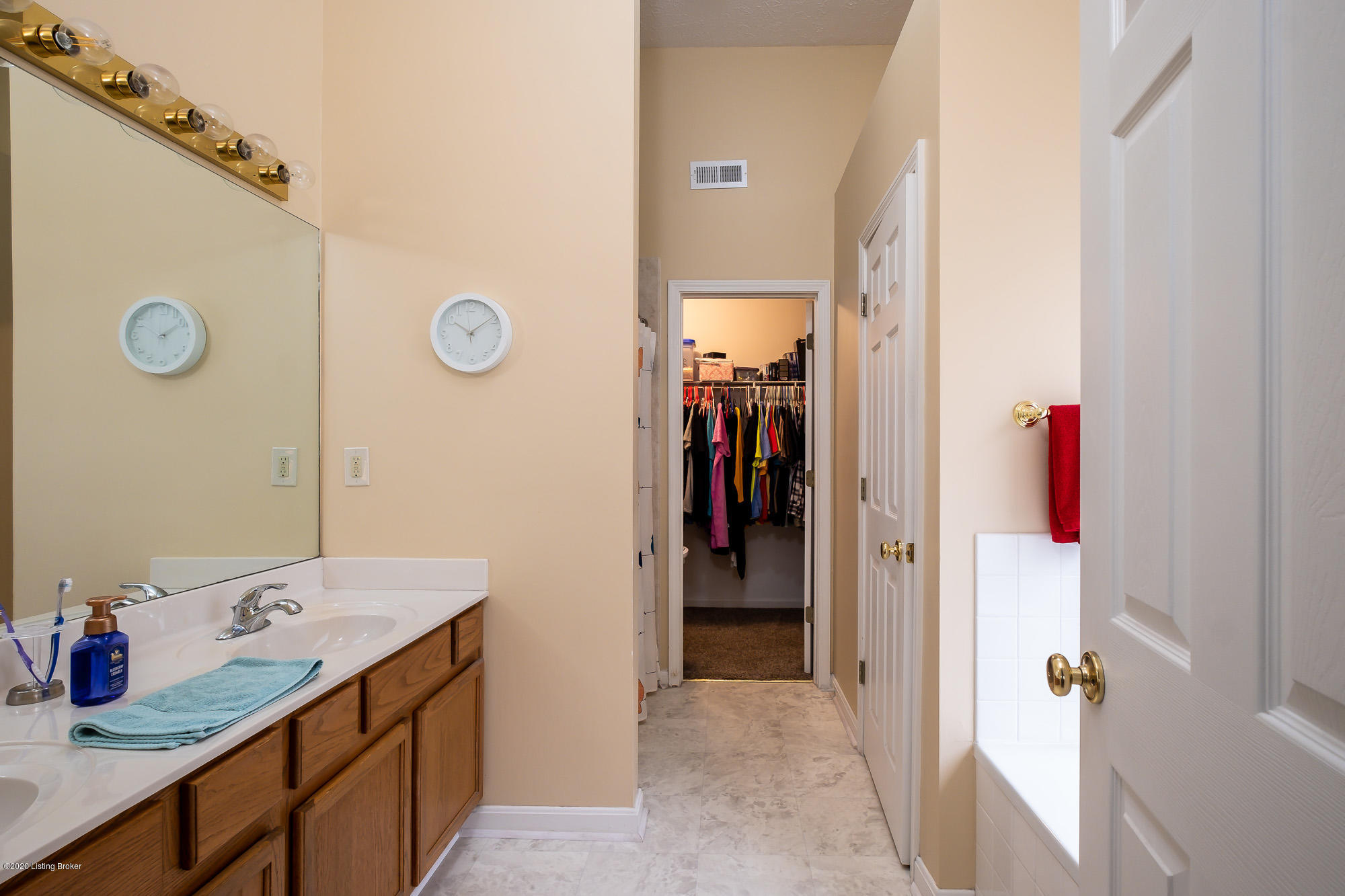 9601 Long Rifle Lane Louisville, KY 40228 - Photo 6 of 32 Small-4