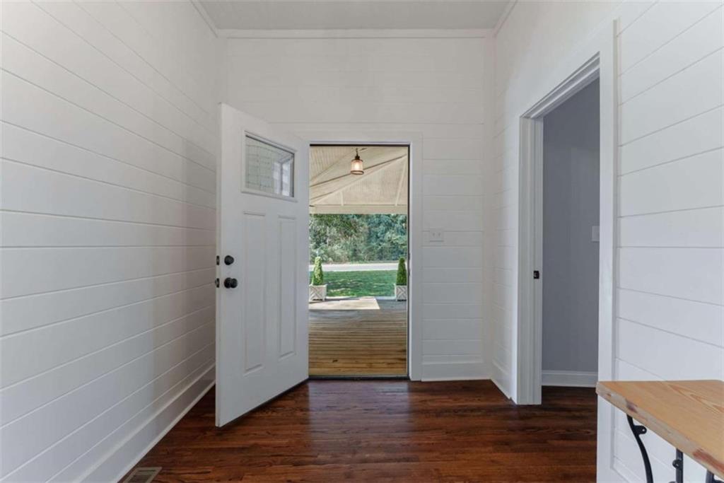 1531 Farmington Road Madison, GA 30650 - Photo 7 of 47