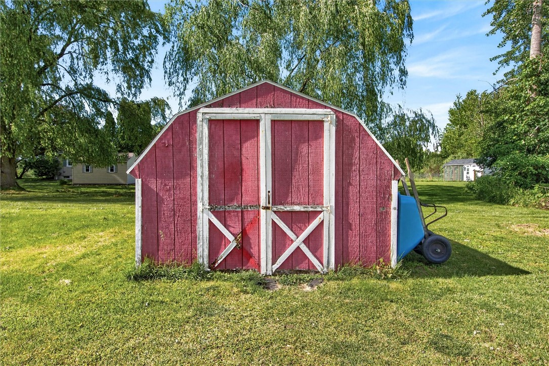 2872 State Rte 21 Palmyra, NY 14522 - Photo 8 of 50 shed