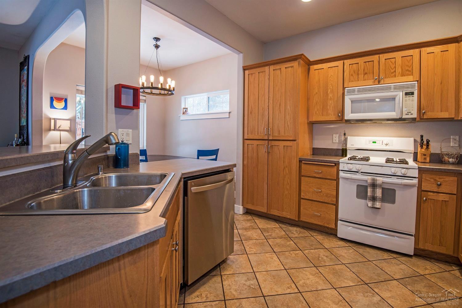 1103 Northwest Stannium Road Bend, OR 97703 - Photo 9 of 25 Additional Photo
