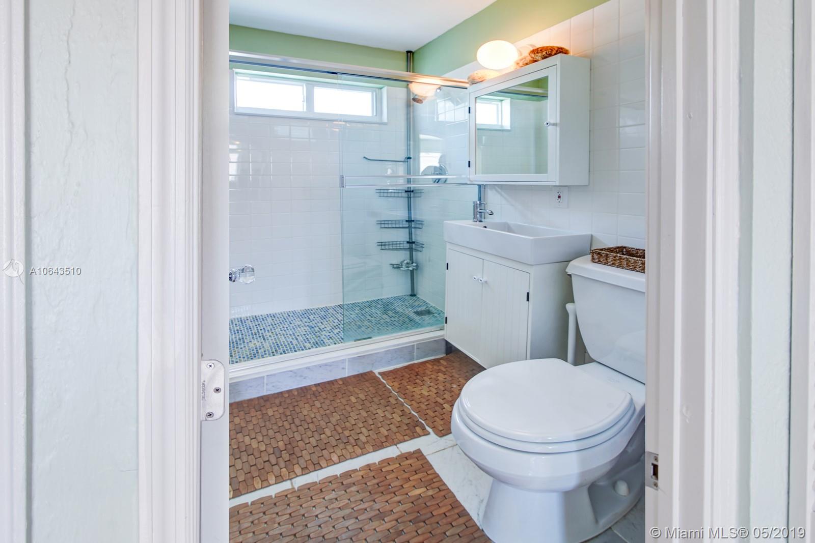 1500 South Surf Road, Unit 11 Hollywood, FL 33019 - Photo 5 of 17 Gallery Image 5