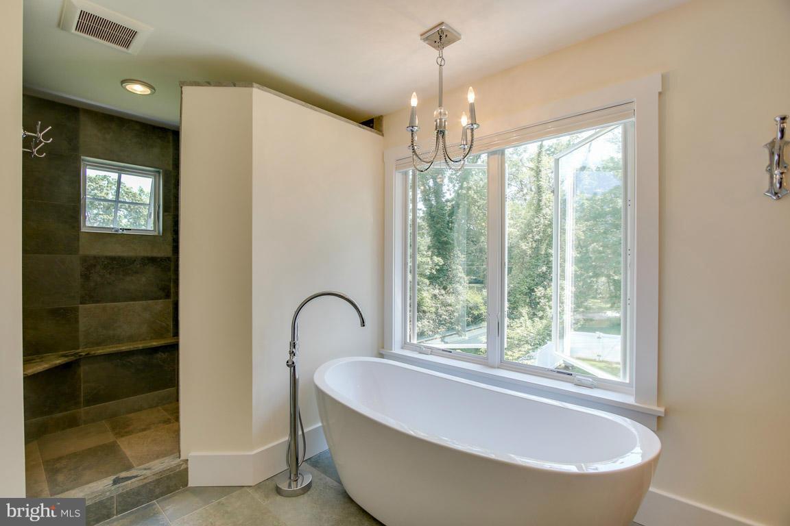 1027 Back Bay Beach Road West River, MD 20778 - Photo 17 of 30 Bath (Master)