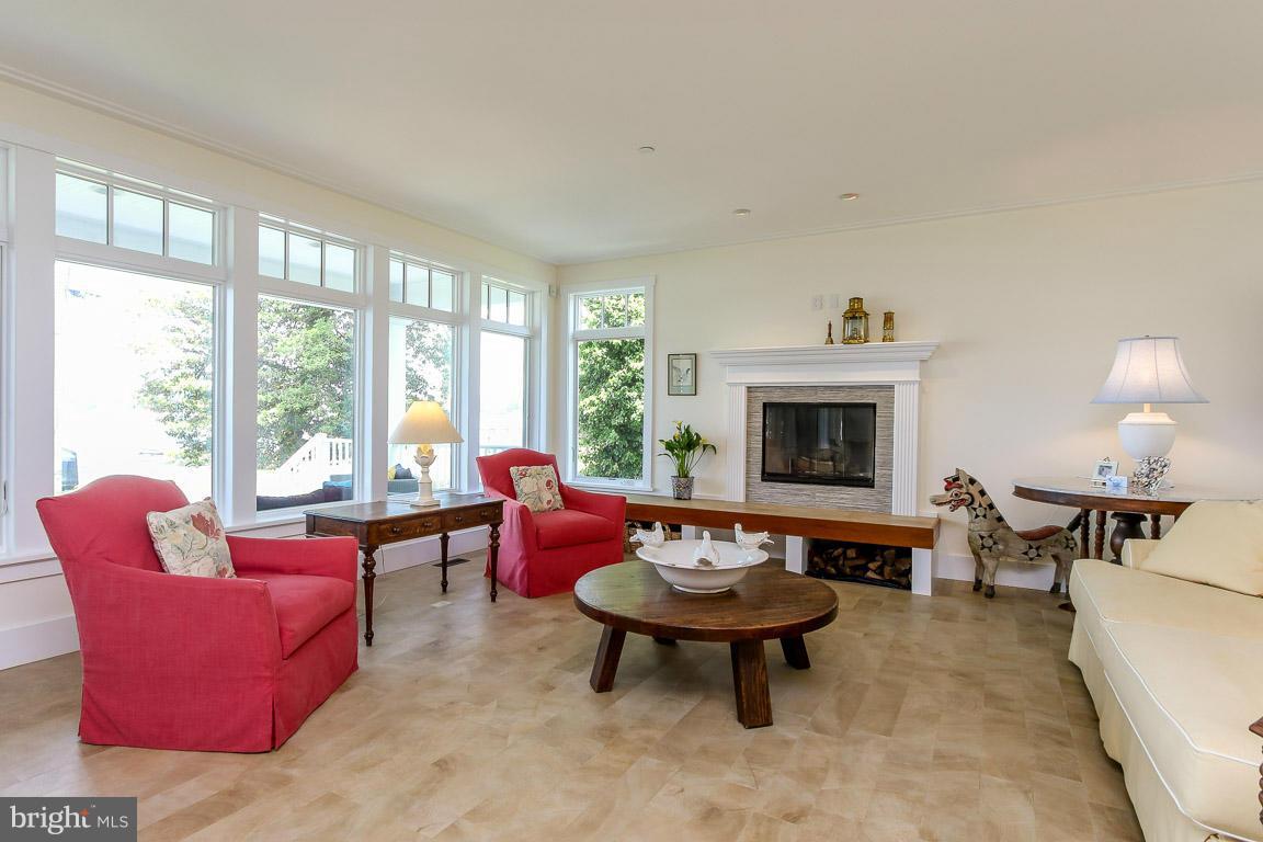 1027 Back Bay Beach Road West River, MD 20778 - Photo 10 of 30 Family Room