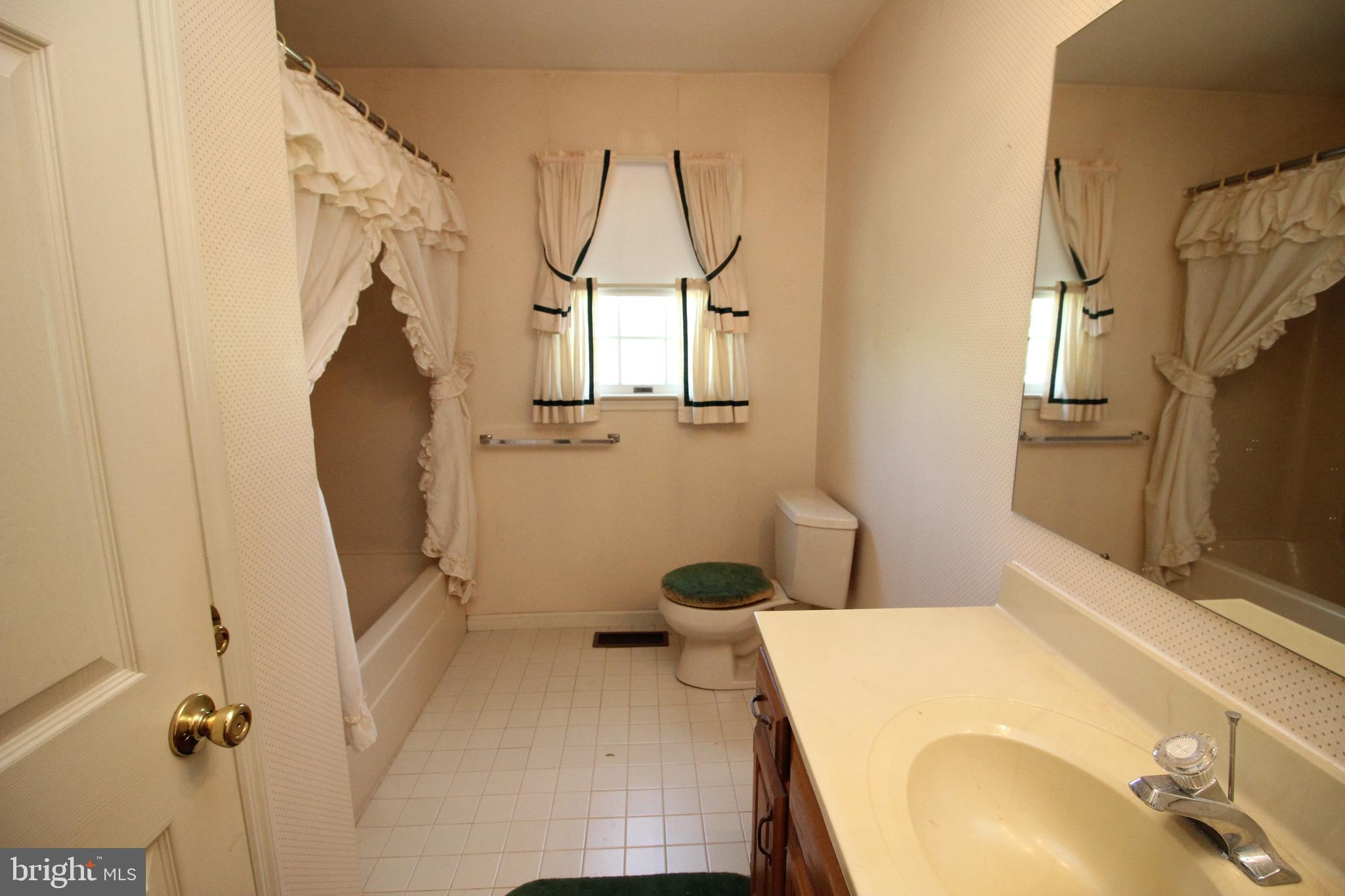425 Shoemaker Way Lansdale, PA 19446 - Photo 19 of 31