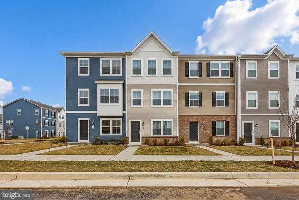 $2,100 | 51 Short Br Drive, Ranson, WV 25438