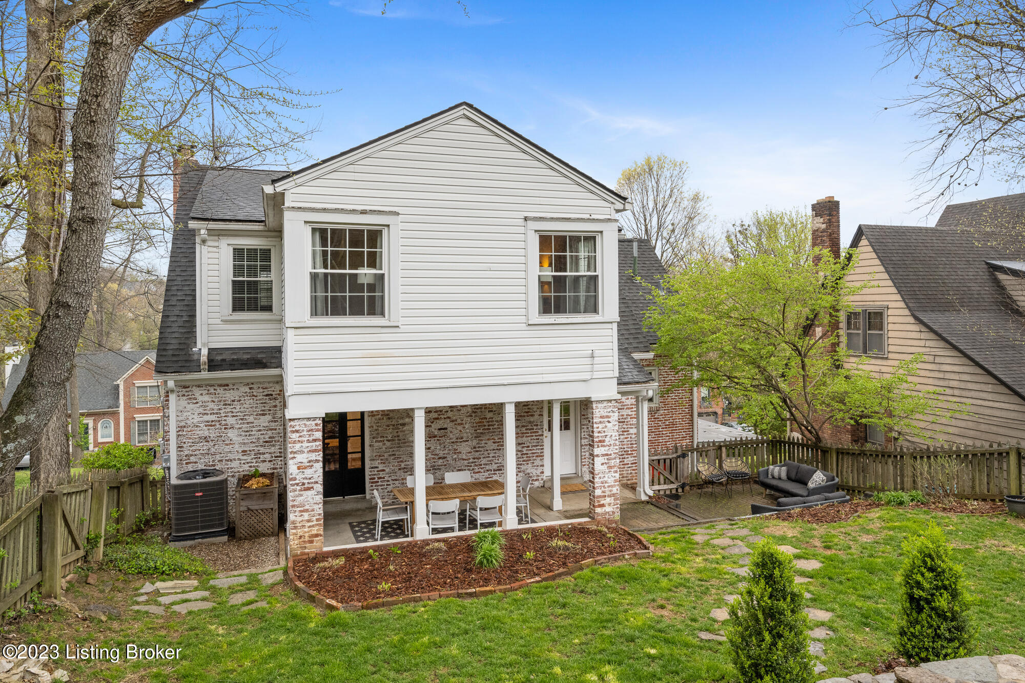 1820 Gresham Road Louisville, KY 40205 - Photo 45 of 46 1820 Gresham Rd-47