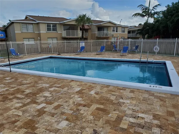 $2,250 | 4174 Northwest 79th Avenue, Unit 2B, Doral, FL 33166
