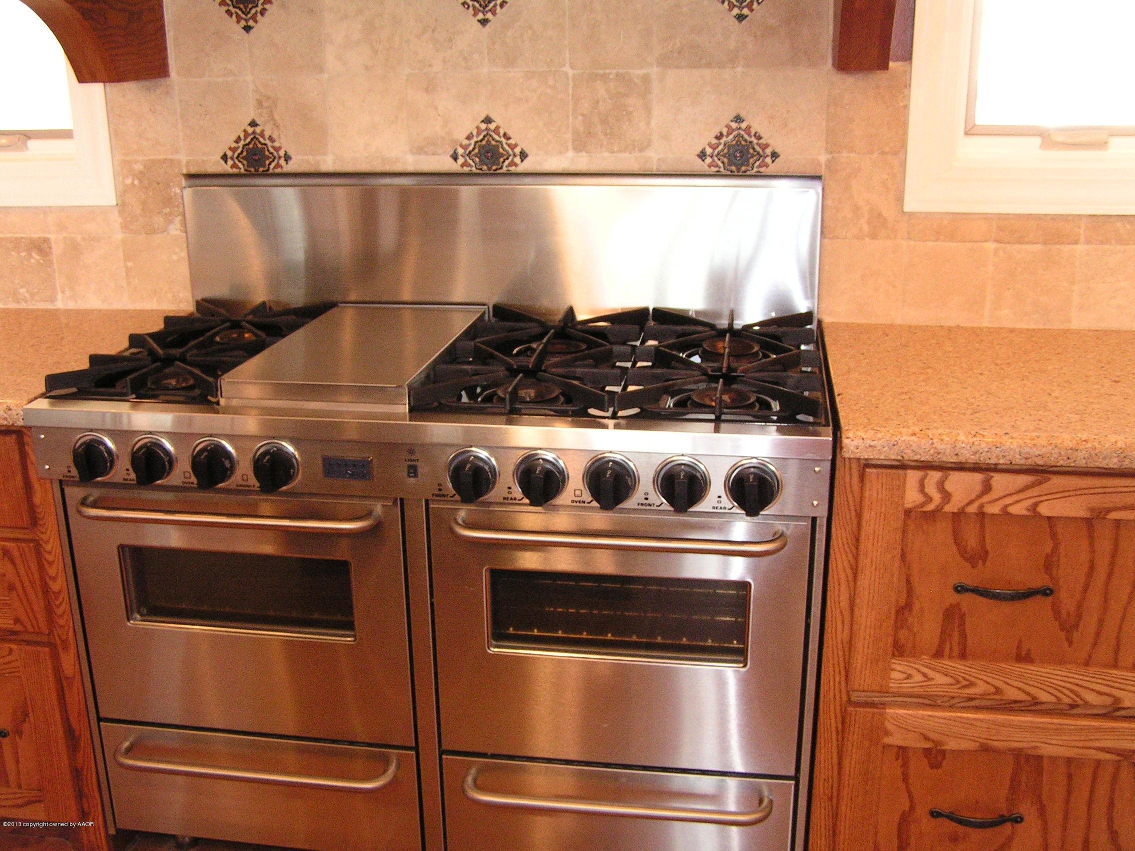 6670 Red Rock Road Amarillo, TX 79118 - Photo 11 of 71 KITCHEN