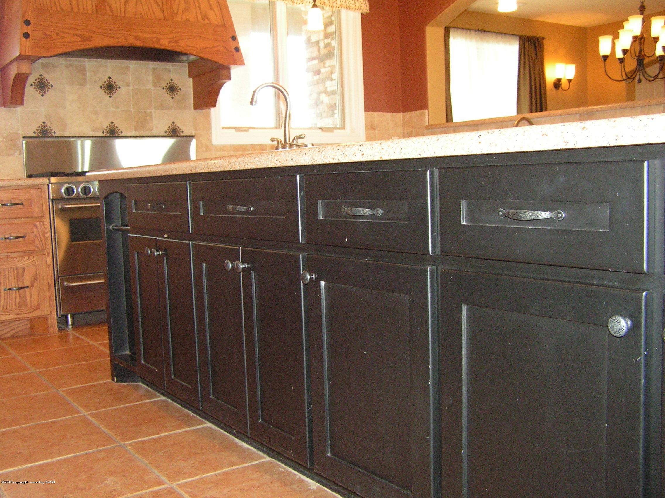 6670 Red Rock Road Amarillo, TX 79118 - Photo 10 of 71 KITCHEN