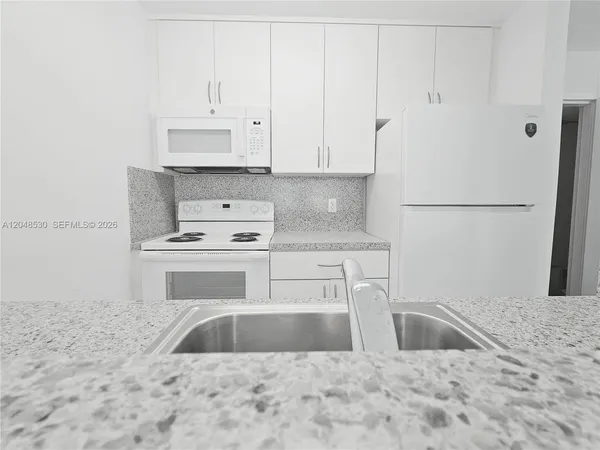 $1,500 | 1225 Northeast 124th Street, Unit 35B, North Miami, FL 33161