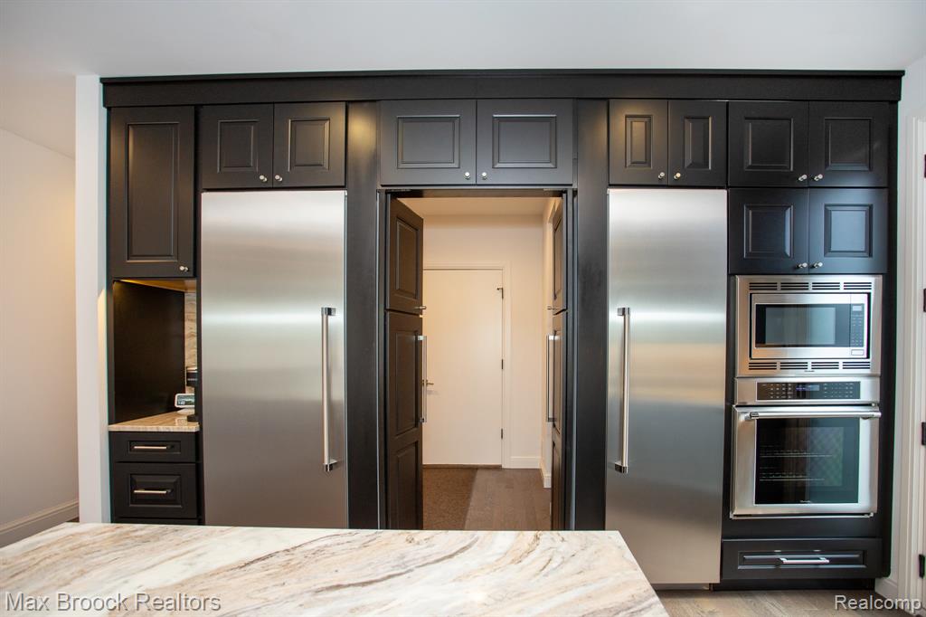 25925 York Road Royal Oak, MI 48067 - Photo 39 of 88