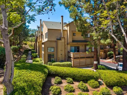 $724,888 | 9230 Lake Murray Boulevard, Unit F, San Diego, CA 92119